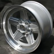 Sada kol (4 ks), Design Penta VW T3 8x16
